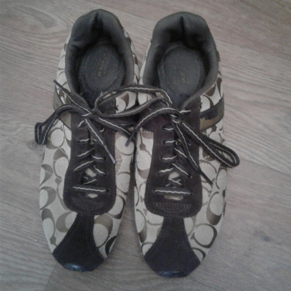 NEW Signature Canvas Suede Coach Sneakers